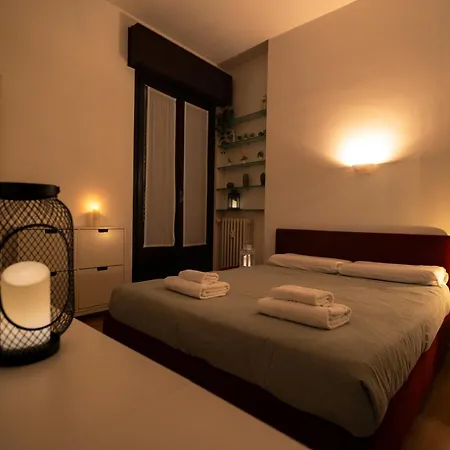 The Lantern Flat - Ticinese Navigli Apartament Mediolan