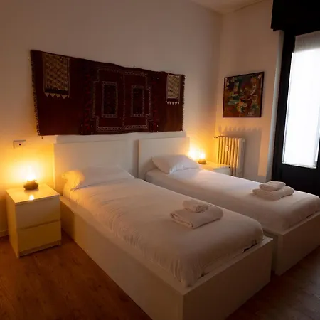 The Lantern Flat - Ticinese Navigli Apartament Mediolan