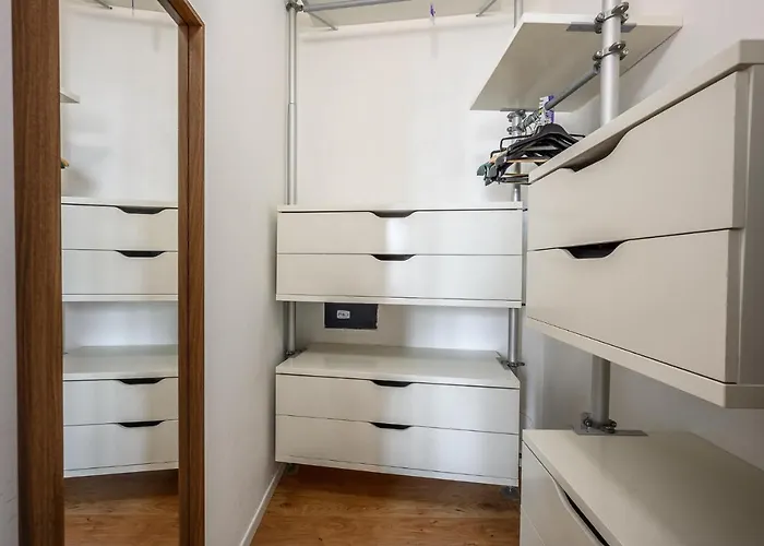 The Lantern Flat - Darsena Area