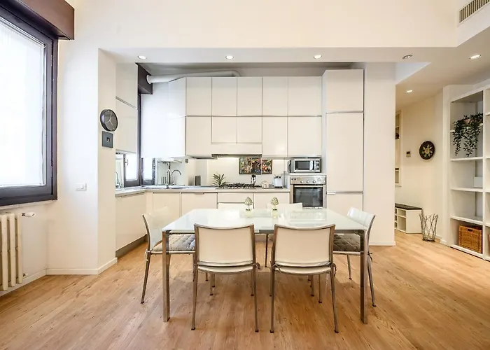 The Lantern Flat - Darsena Area 아파트