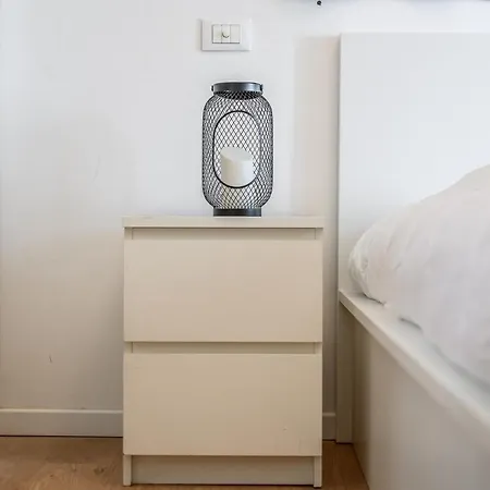 Apartment The Lantern Flat - Darsena Area Mailand